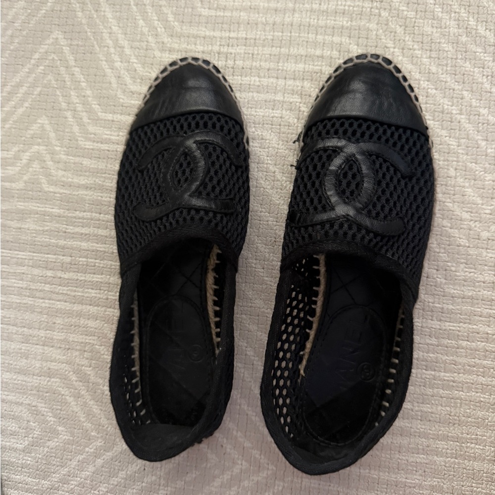 CHANEL size 35 Black Mesh Slip-On Espadrille Shoes